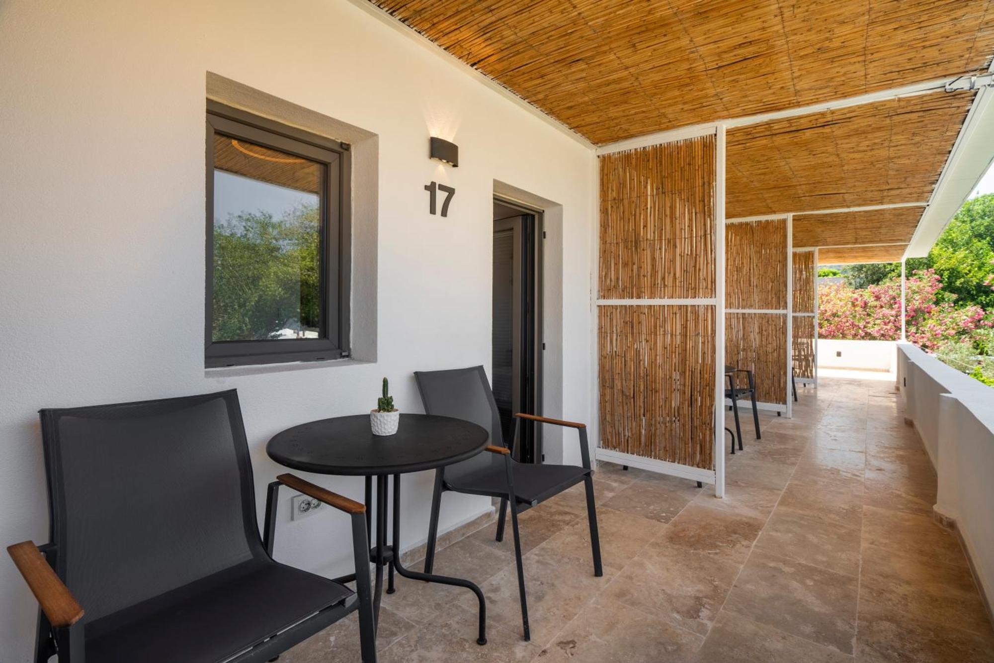 גולטורקבוקו Daphnis Hotel מראה חיצוני תמונה